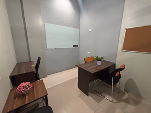 6 Person Private Office