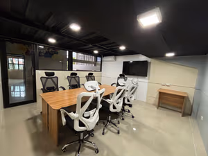 5 Person Private Office