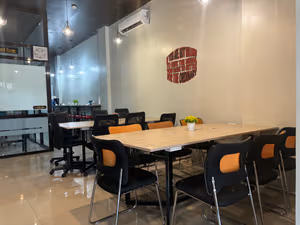 4 Person Private Office