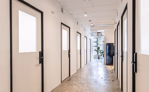 4 Person Private Office