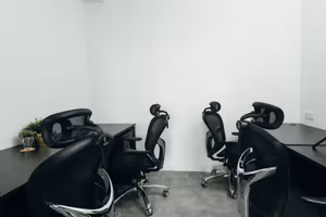 16 Person Private Office