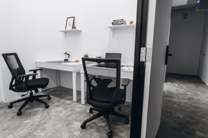 4 Person Private Office
