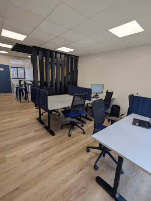 1 Person Private Office