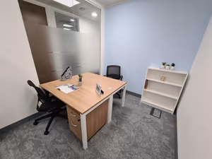 30 Person Private Office