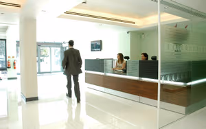 10 Person Private Office