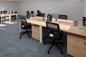 5 Person Coworking Desk