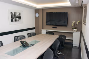 9 Person Private Office
