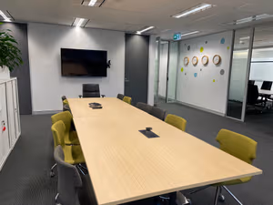 25 Person Sublet Office