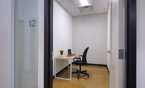 4 Person Private Office