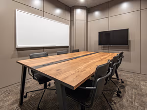 35 Person Private Office