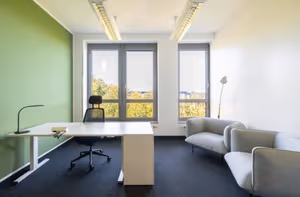 25 Person Private Office