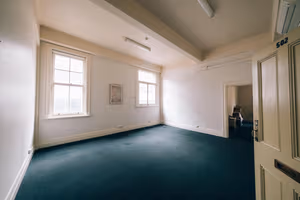 5 Person Private Office