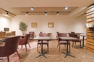 9 Person Private Office