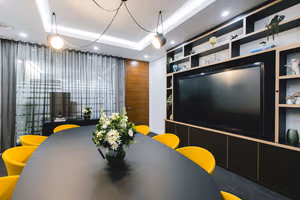 26 Person Private Office