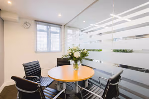 8 Person Coworking Desk