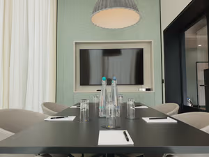 28 Person Managed Space