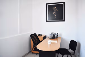 12 Person Coworking Desk