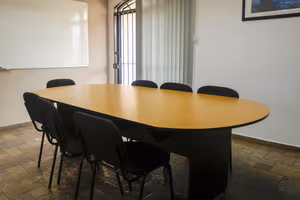 10 Person Coworking Desk