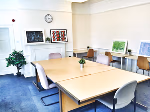 5 Person Private Office