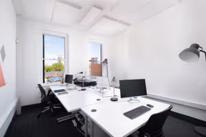 9 Person Private Office