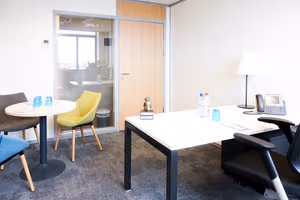 5 Person Coworking Desk