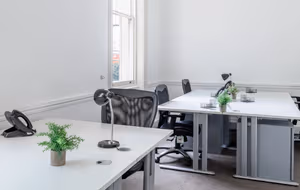 5 Person Private Office