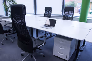 4 Person Private Office