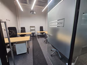 1 Person Private Office