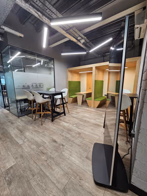 3 Person Private Office