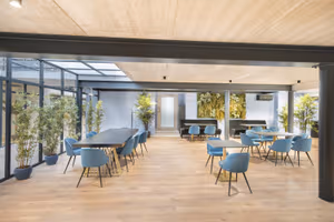 5 Person Coworking Desk