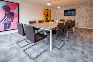 9 Person Private Office