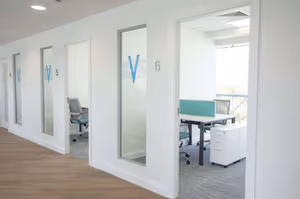 1 Person Coworking Desk