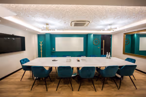 18 Person Private Office