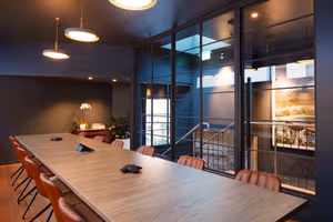 20 Person Coworking Desk