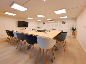 1 Person Private Office