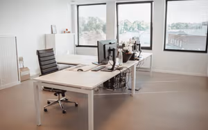 4 Person Private Office