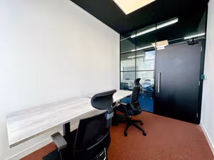 40 Person Private Office
