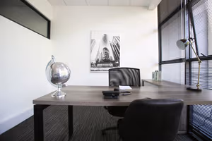 10 Person Private Office