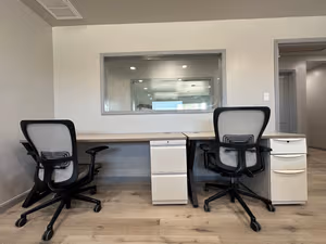 1 Person Coworking Desk