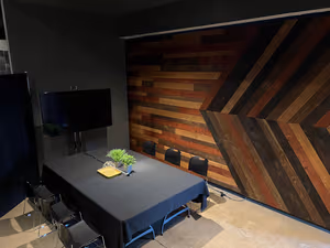 1 Person Coworking Desk