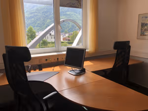 1 Person Coworking Desk