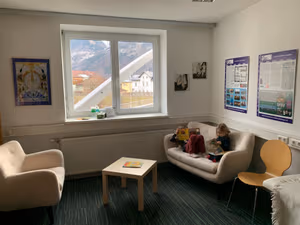 5 Person Coworking Desk