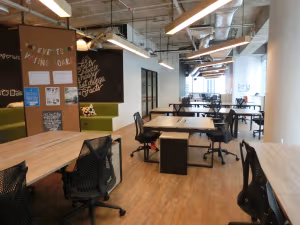 1 Person Coworking Desk