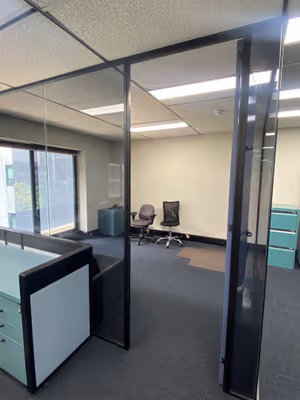 1 Person Private Office