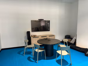 5 Person Coworking Desk