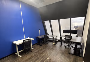 1 Person Private Office