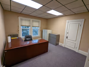 1 Person Private Office