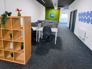 8 Person Private Office