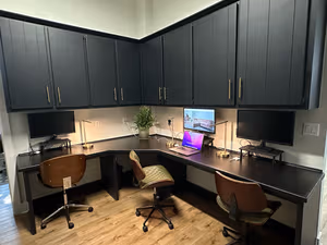1 Person Coworking Desk