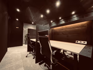 1 Person Coworking Desk